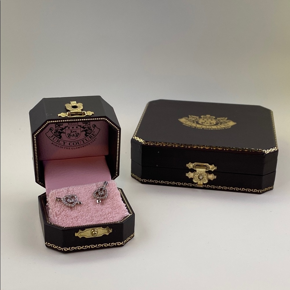 💛 Y2K Juicy Couture Silver Heart & Arrow Earrings - Picture 2 of 5